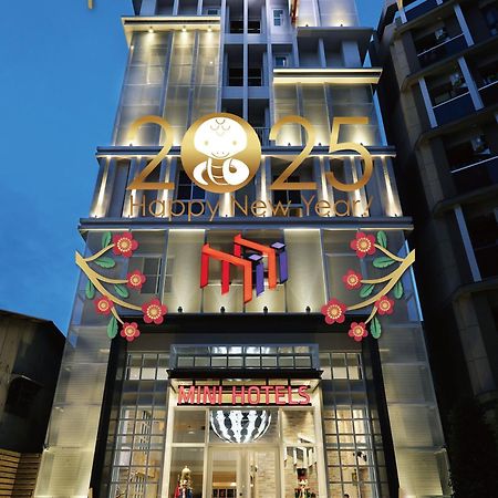 MINI HOTELS  Taichung Exterior foto