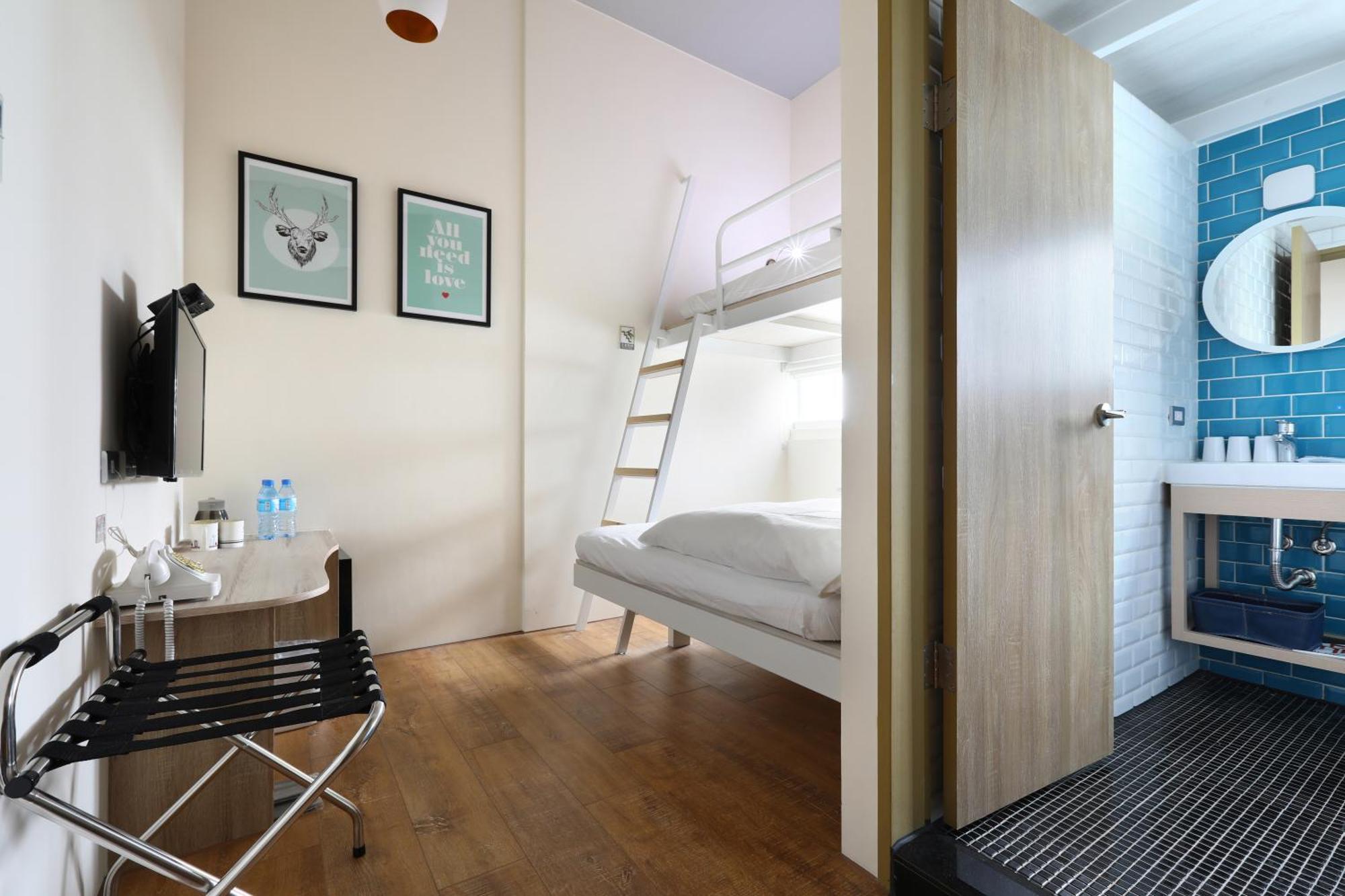 MINI HOTELS  Taichung Exterior foto